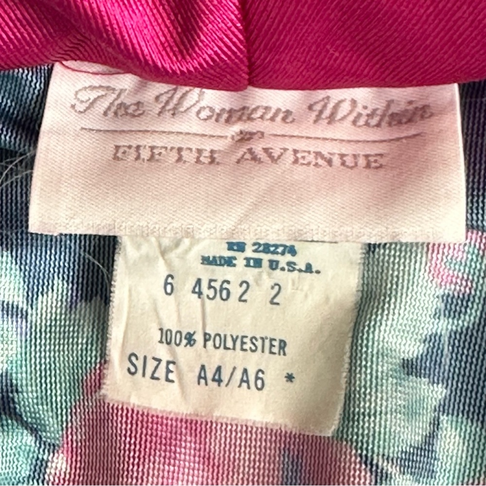 Vintage Floral Robe - Picture 7 of 7